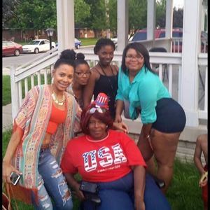 Meet your Posher, Stefanie